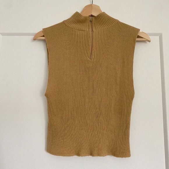 Camel Cowl Sleeveless Textured Academia Mid Cropped Tank Top  Shirt - Picture 2 of 4